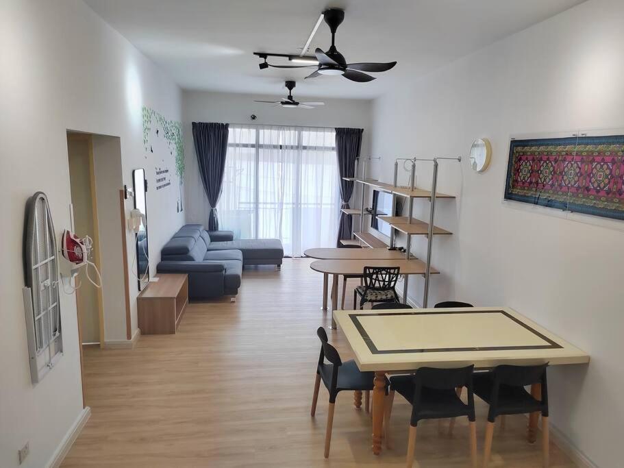 Jentayu Residency, 3rooms 2xwc, Free Wifi, 7guests Apartment *